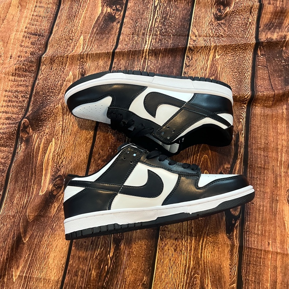 Nike Dunk Low Panda trainers #pandadunks #sneakers